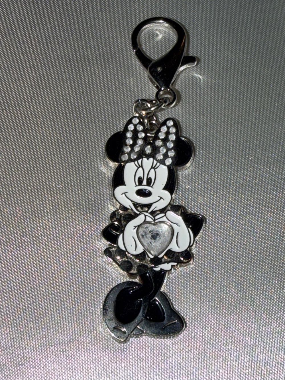 Minnie Mouse Silver Keychain - Disney